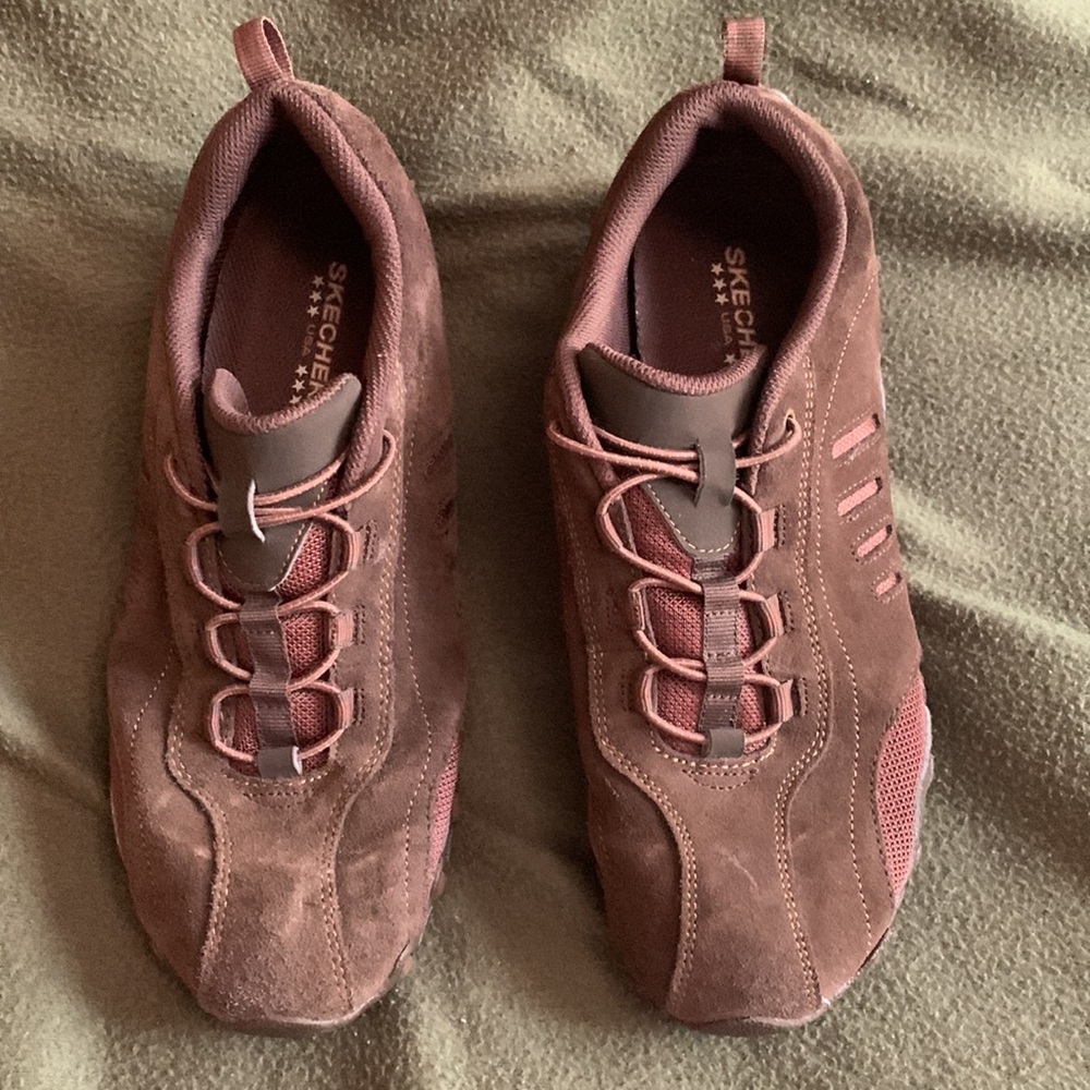 Skechers brown, slip-on shoes.  Size 8 - Picture 2 of 4
